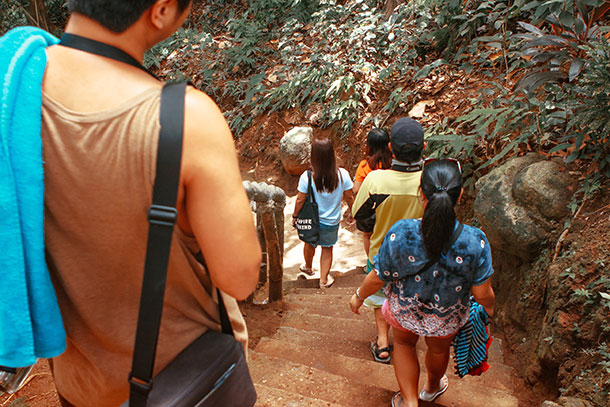 Walking to the Falls