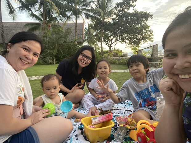 Picnic on the Lawn