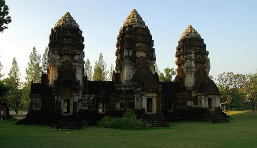 Prang Sam Yod, Lop Buri
