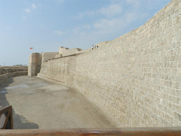 Bahrain Attractions Qal'at al Bahrain Site