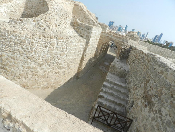 Bahrain Attractions Qal'at al Bahrain Excavation