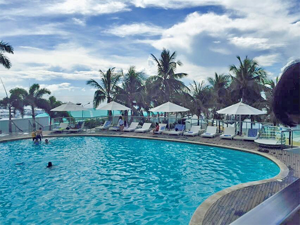 Mactan Cebu Luxury Resorts Mövenpick Hotel Mactan Pool View