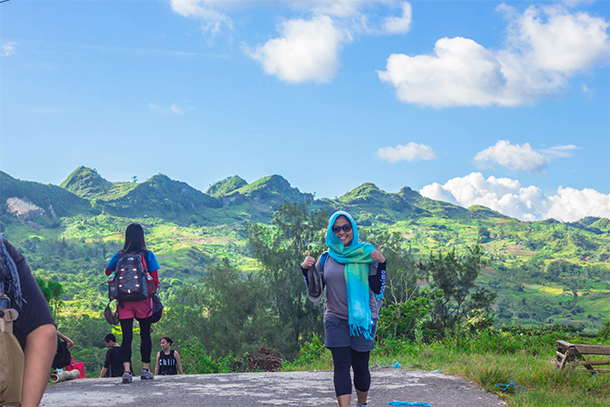 Osmeña Peak Hike: Barangay