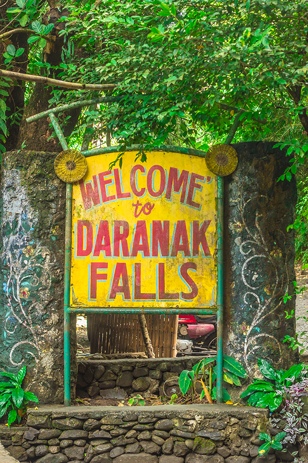 Daranak Falls: Entrance