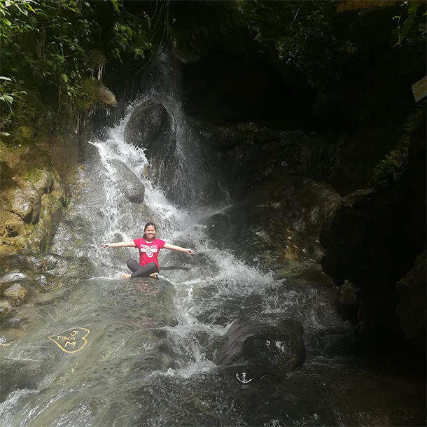 Daranak Falls: Waterfall Massage