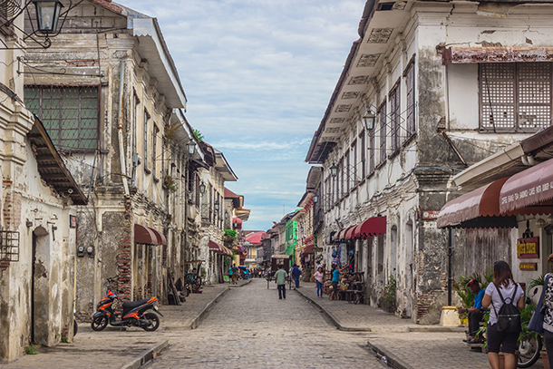 Vigan Tourist Spots: Calle Crisologo