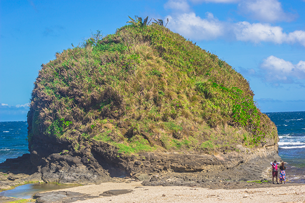 Ilocos Norte Tourist Spots: Timmangtang Rock