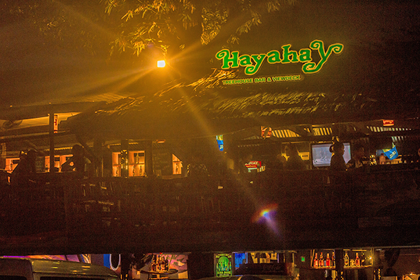 Restaurants in Dumaguete: Hayahay Treehouse Bar and View Deck 