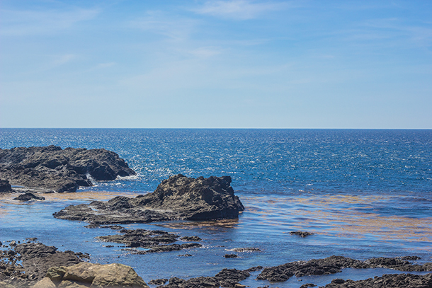 Ilocos Tour Photos: Rock Formation Along the Road