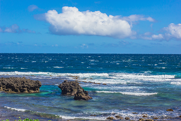 Ilocos Norte Tourist Spots: Beach Bantay Abot Cave