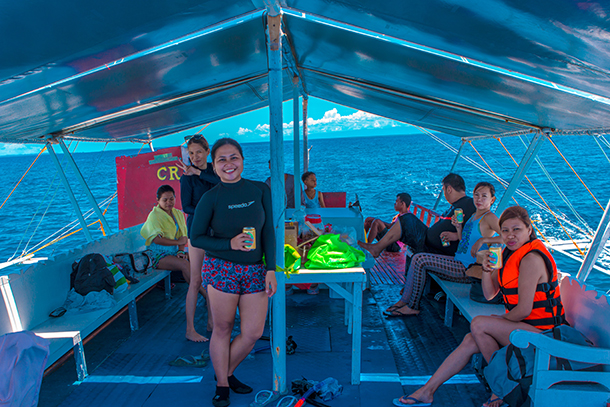 Bohol Island Hopping: Lunch at Boat