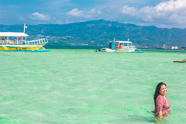 Manjuyod Sandbar Tour Package and Things To Do: Swim and Enjoy the Clear Waters