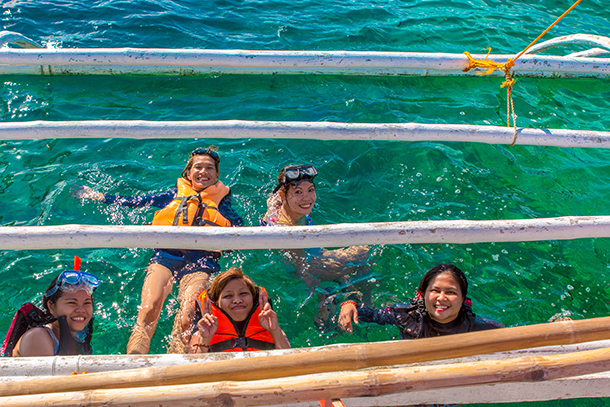 Bohol Island Hopping: Floating Inside the Boat’s Outrigger