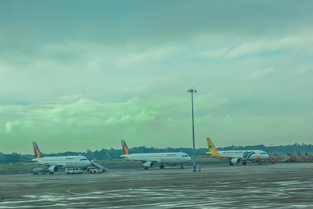 Transportation in the Philippines: Airplane