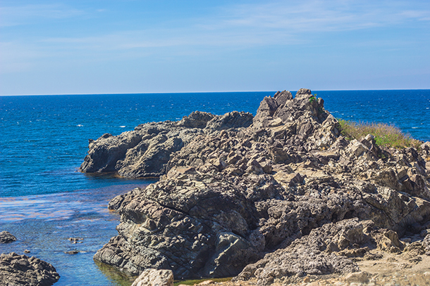 Ilocos Tour: Rock Formation En Route to Manila>