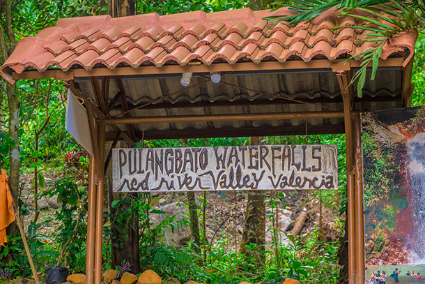 Pulangbato Falls: Pulangbato Falls Sign