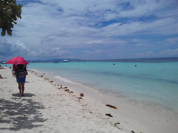 Panglao Bohol: Welcome Sight in Bolod Beach