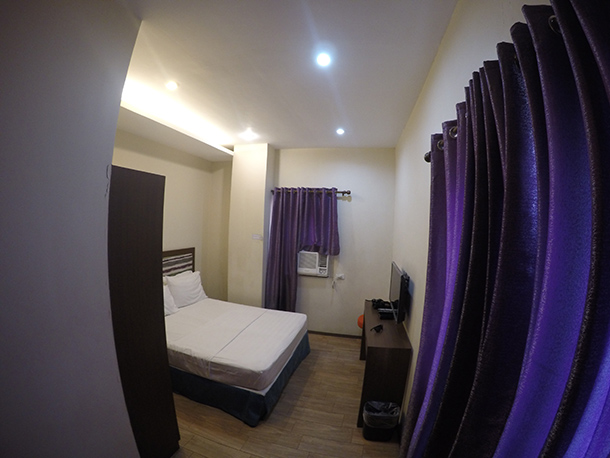 Golden Gate Suites Dumaguete: Room and Rates