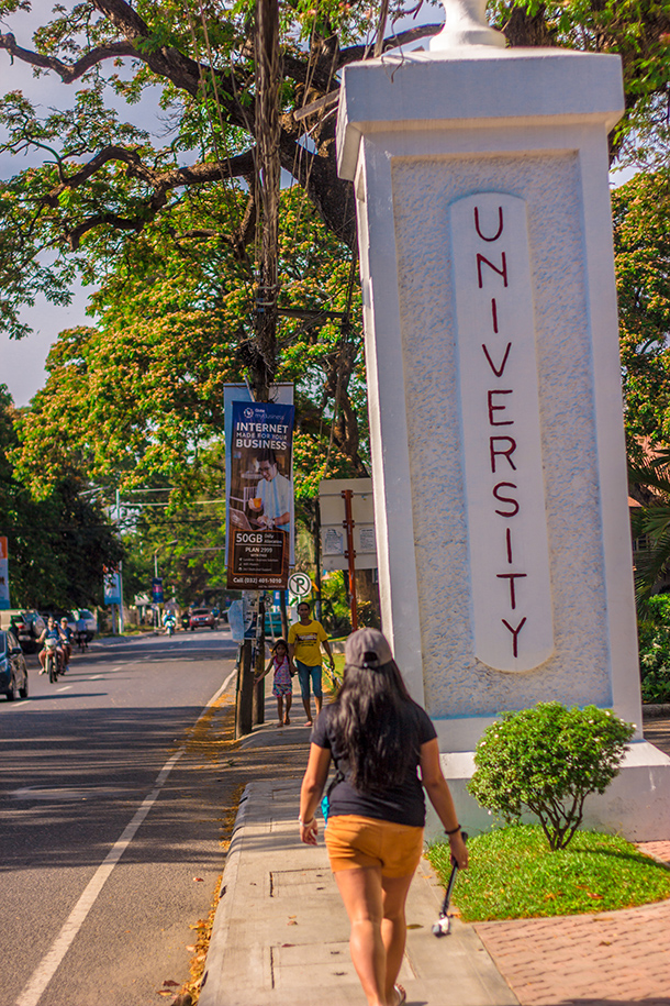 Things to Do: Dumaguete City Travel Guide: Stroll Around the City