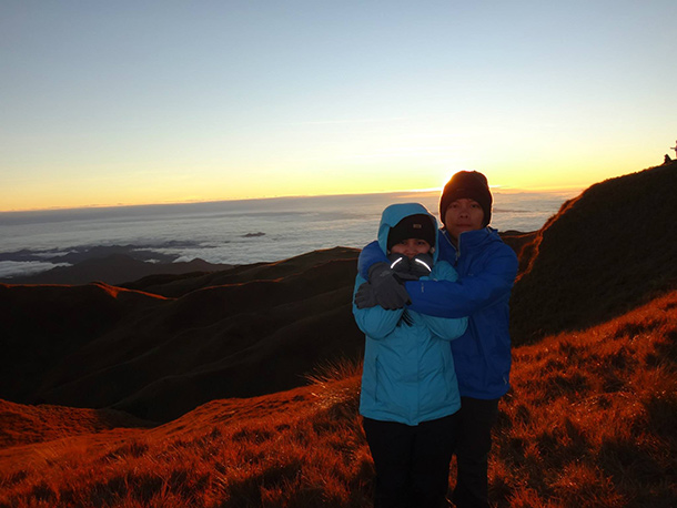 Couple Travelling in Mount Pulag